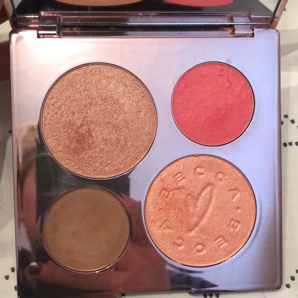 Becca x Chrissy Teigen Glow Face Palette - Picture 4 of 4